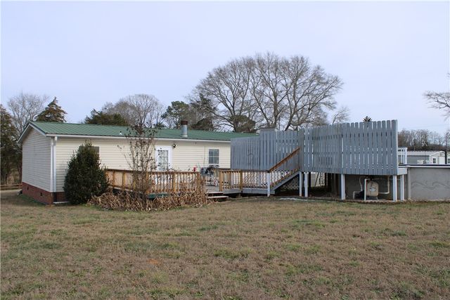 1533 Good Hope Church Road, Starr, SC 29684