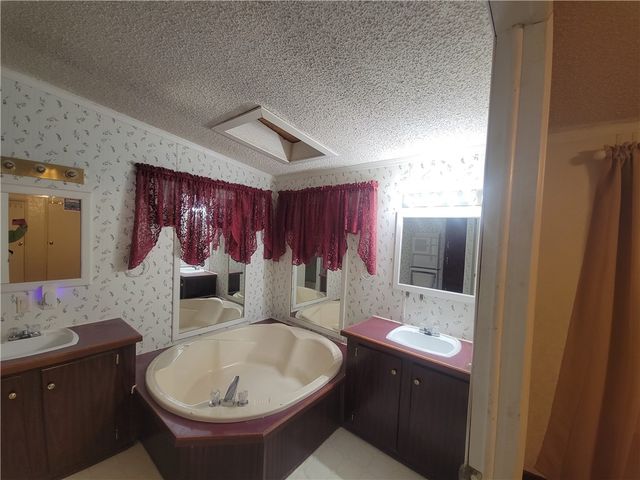 1533 Good Hope Church Road, Starr, SC 29684