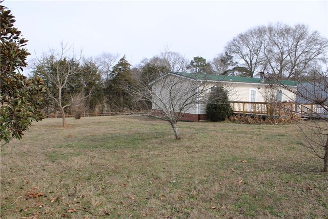 1533 Good Hope Church Road, Starr, SC 29684
