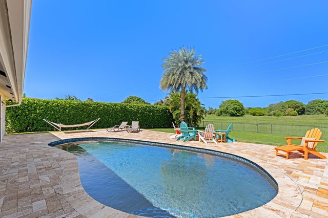 7598 Fairway Trail, Boca Raton, FL 33487