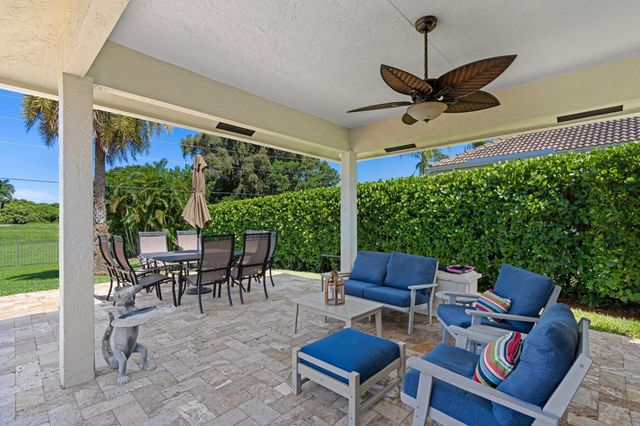 7598 Fairway Trail, Boca Raton, FL 33487