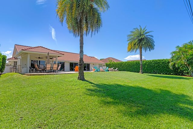 7598 Fairway Trail, Boca Raton, FL 33487