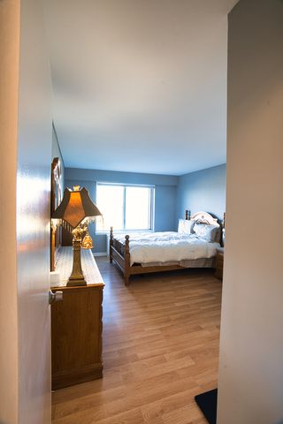 6833 N Kedzie Avenue 410, Chicago, IL 60645