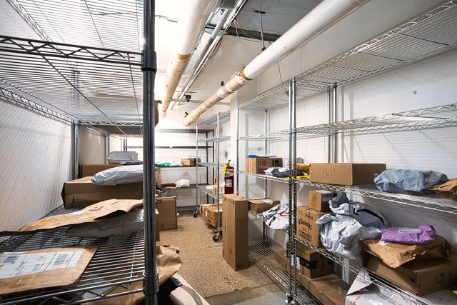 6833 N Kedzie Avenue 410, Chicago, IL 60645