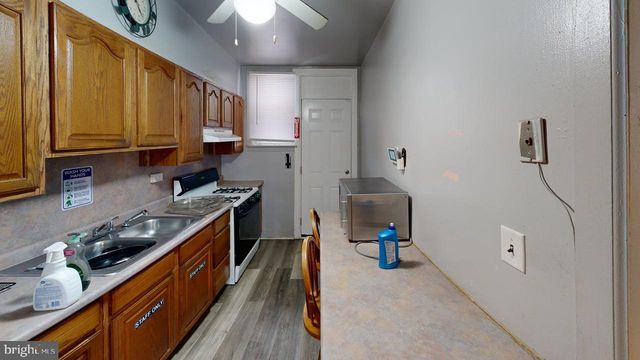 817 LYNDHURST ST, Baltimore, MD 21229