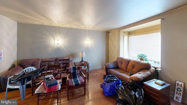 817 LYNDHURST ST, Baltimore, MD 21229