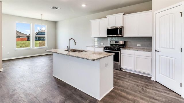 4698 E Ridge Road, Lake Charles, LA 70607