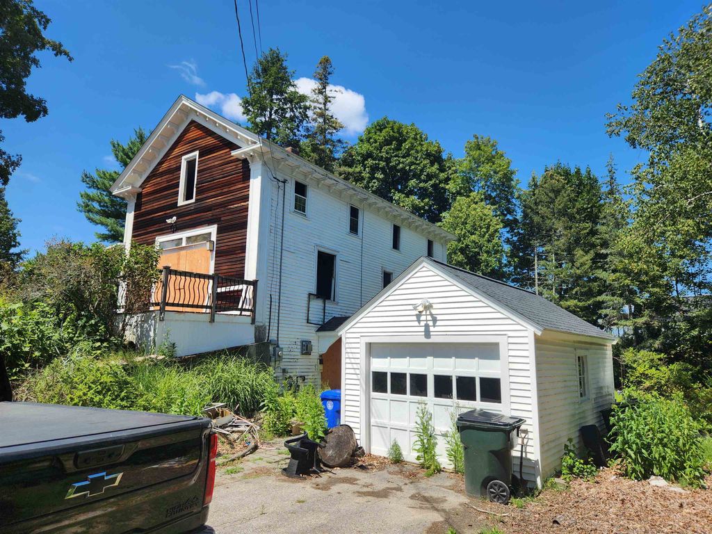 26 Lamonte Street, Manchester, NH 03104