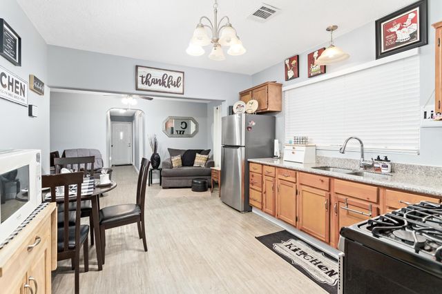 823 13th Street, Port Arthur, TX 77640