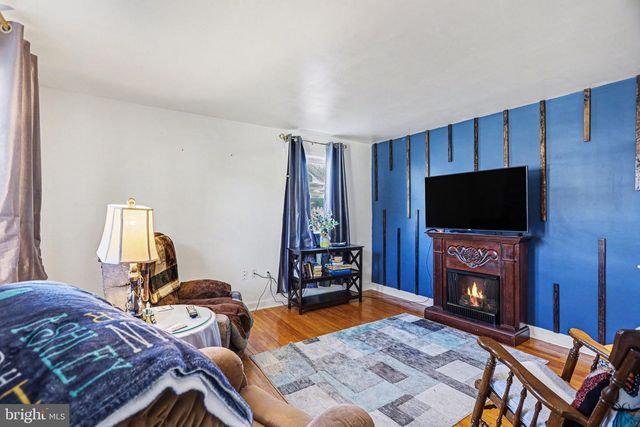2041 CITY VIEW RD, York, PA 17406