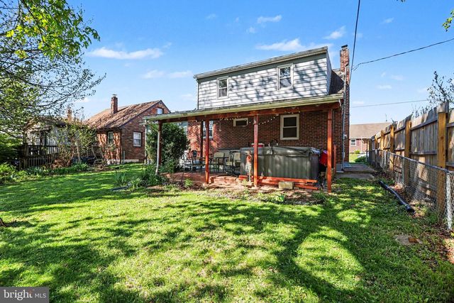 2041 CITY VIEW RD, York, PA 17406