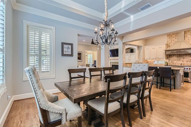 2390 W 8th ST, Austin, TX 78703