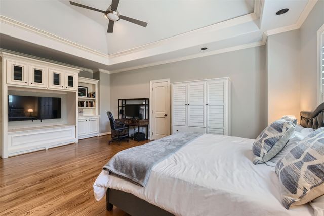 2390 W 8th ST, Austin, TX 78703