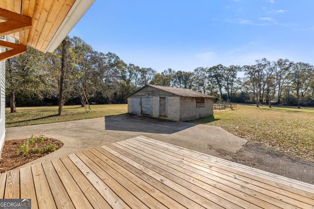 670 S Railroad Avenue, Carlton, GA 30627