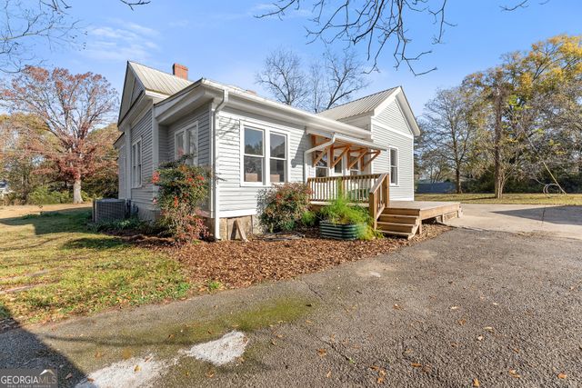 670 S Railroad Avenue, Carlton, GA 30627