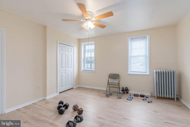2525 N FRONT ST, Philadelphia, PA 19133