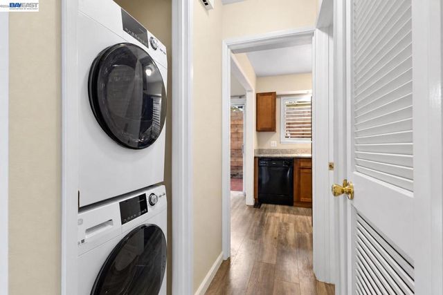 3858 Maybelle Ave, Oakland, CA 94619