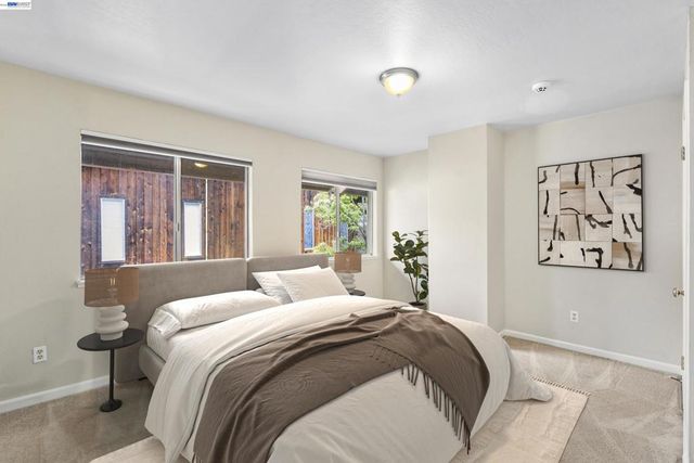 3858 Maybelle Ave, Oakland, CA 94619