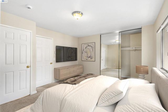 3858 Maybelle Ave, Oakland, CA 94619