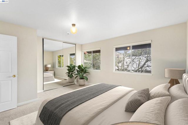 3858 Maybelle Ave, Oakland, CA 94619