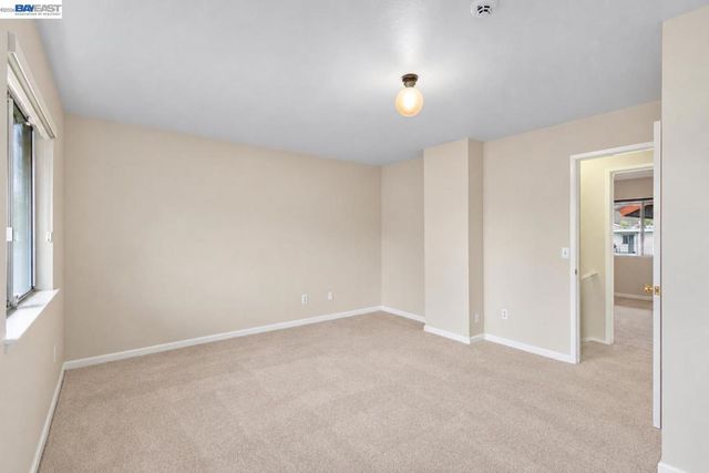 3858 Maybelle Ave, Oakland, CA 94619