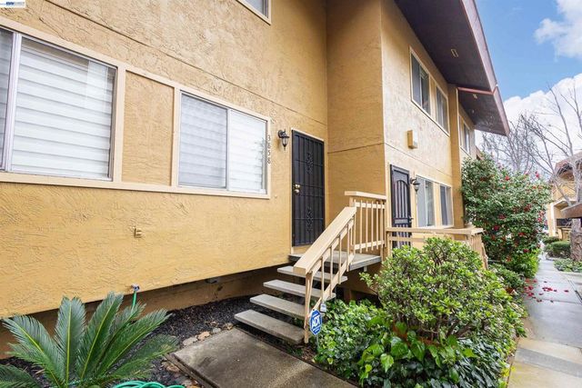 3858 Maybelle Ave, Oakland, CA 94619