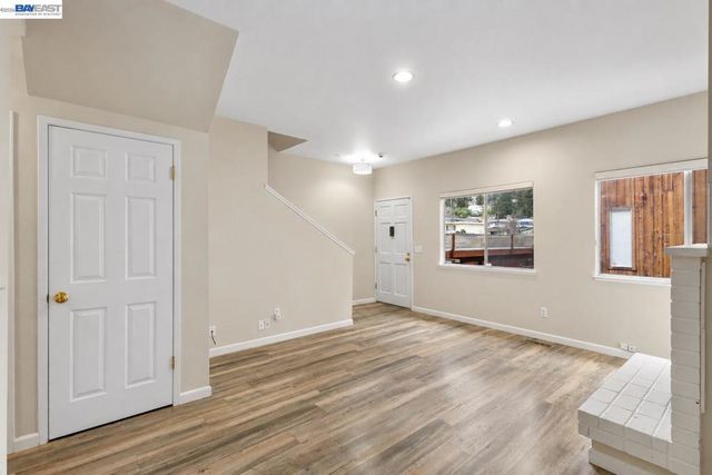 3858 Maybelle Ave, Oakland, CA 94619
