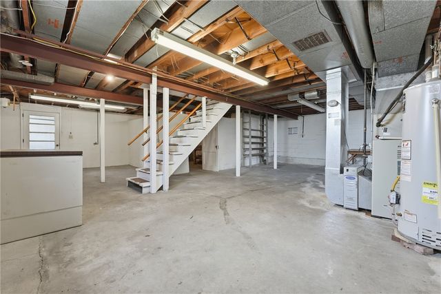 3605 W 4th Ave, West Mayfield, PA 15010