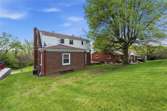 3605 W 4th Ave, West Mayfield, PA 15010