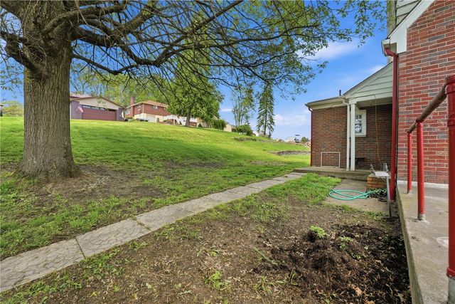 3605 W 4th Ave, West Mayfield, PA 15010