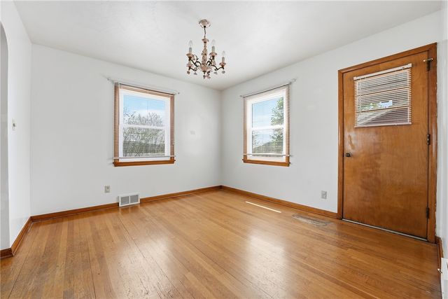 3605 W 4th Ave, West Mayfield, PA 15010
