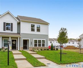 231 Whiteside Rd, Sandston, VA 23150