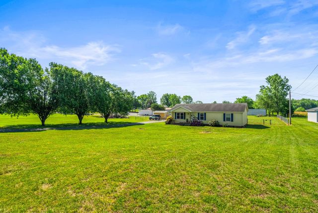 3922 Armstrong Rd, Springfield, TN 37172