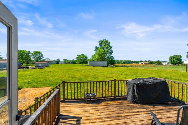3922 Armstrong Rd, Springfield, TN 37172