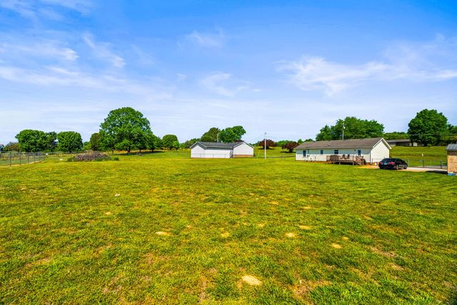 3922 Armstrong Rd, Springfield, TN 37172