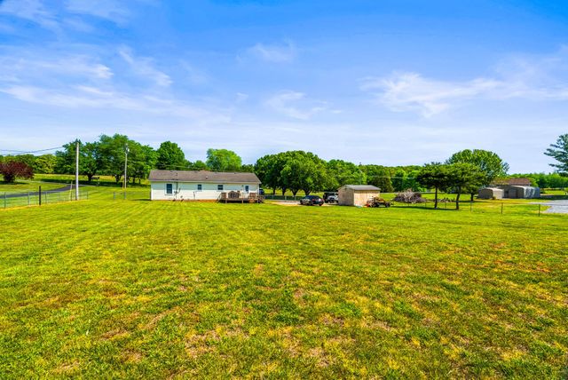 3922 Armstrong Rd, Springfield, TN 37172