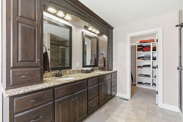 1401 S Natchez Road, Republic, MO 65738