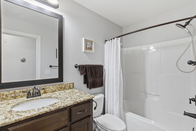 1401 S Natchez Road, Republic, MO 65738