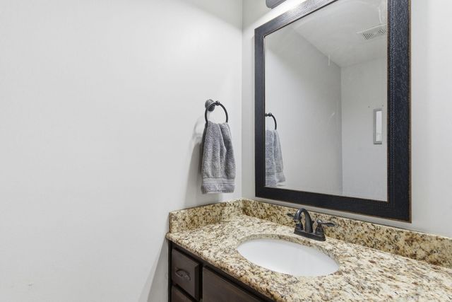 1401 S Natchez Road, Republic, MO 65738