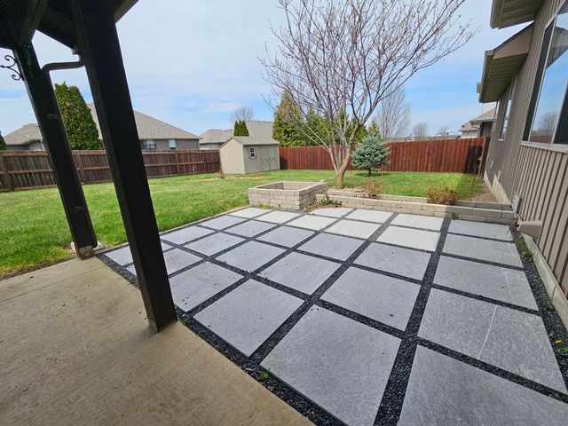 1401 S Natchez Road, Republic, MO 65738