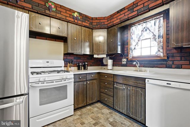 364 SELMA ST, Philadelphia, PA 19116
