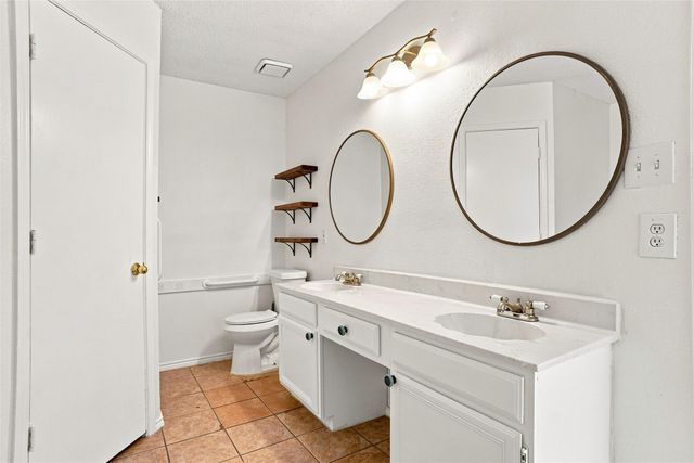 1001 Flower Drive, Arlington, TX 76017
