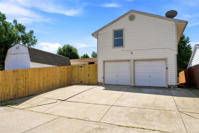 1001 Flower Drive, Arlington, TX 76017