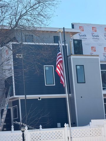 96 Burpee Rd 1, Swampscott, MA 01907