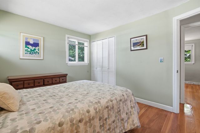 24 Upper Joclyn Ave, Framingham, MA 01701