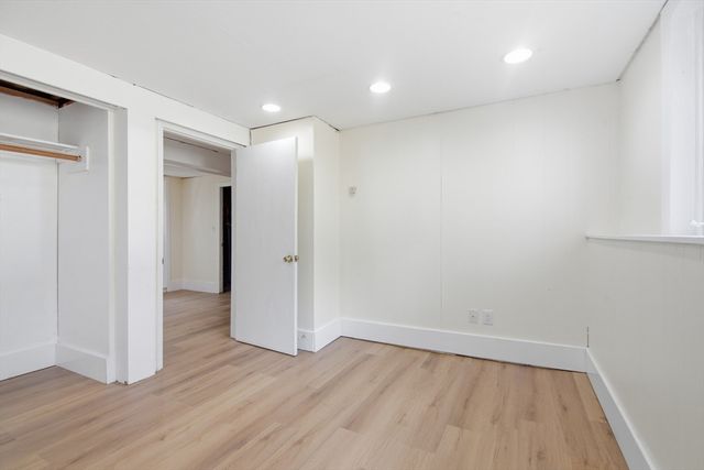 24 Upper Joclyn Ave, Framingham, MA 01701