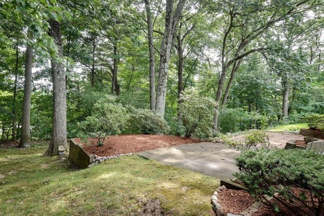24 Upper Joclyn Ave, Framingham, MA 01701