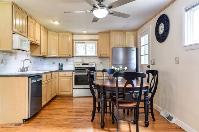 24 Upper Joclyn Ave, Framingham, MA 01701