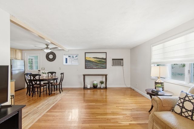 24 Upper Joclyn Ave, Framingham, MA 01701
