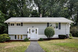 24 Upper Joclyn Ave, Framingham, MA 01701